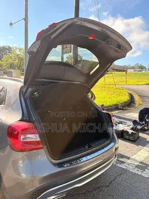 Mercedes-Benz GLA 250 2017 Gray