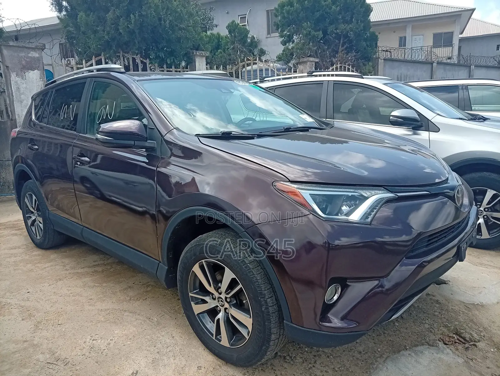 Toyota RAV4 2018 Burgandy