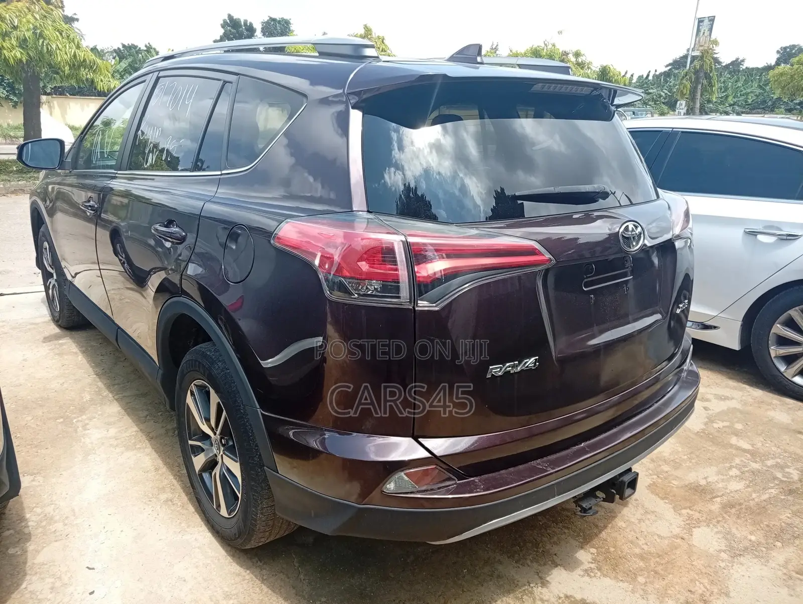 Toyota RAV4 2018 Burgandy