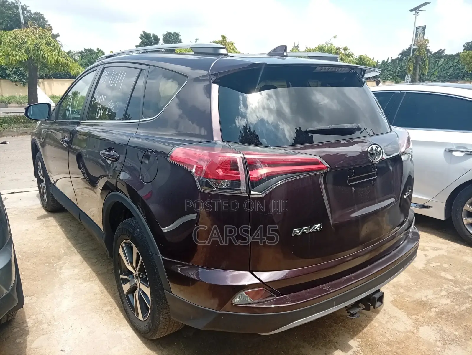 Toyota RAV4 2018 Burgandy