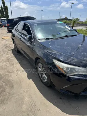 Toyota Camry 2016 Black