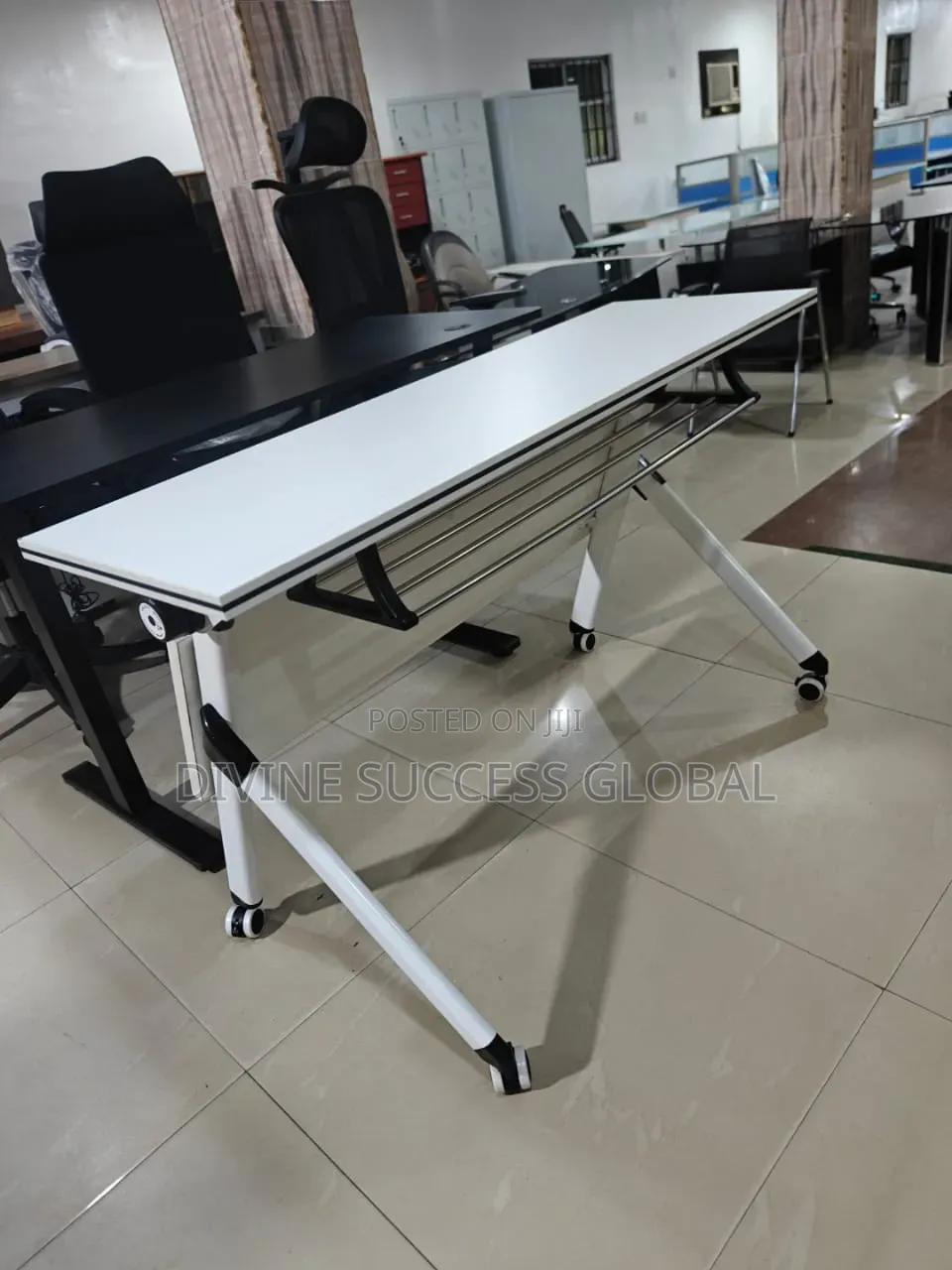 Top High Quality Imported Foldable Office and School Reading Table