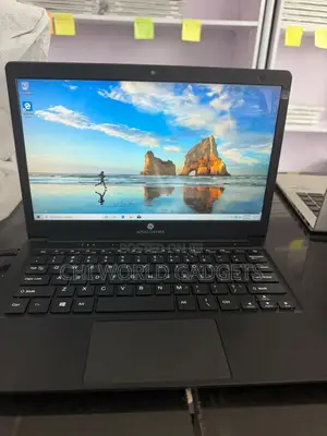Laptop RM Minibook 4GB Intel Celeron SSD 128GB