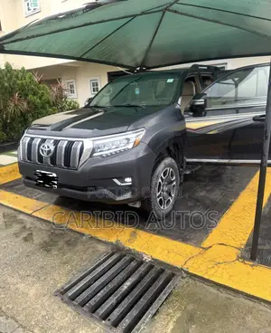 Toyota Land Cruiser Prado 2011 Black