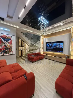 Uniquely-Designed Fancy 2bed Duplex