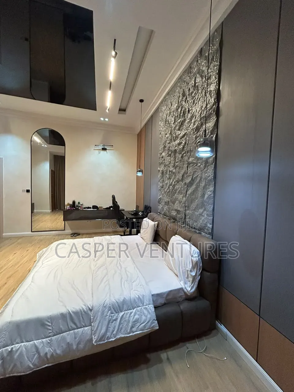 Uniquely-Designed Fancy 2bed Duplex