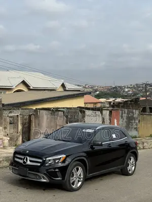 Mercedes-Benz GLA 250 2015 Black