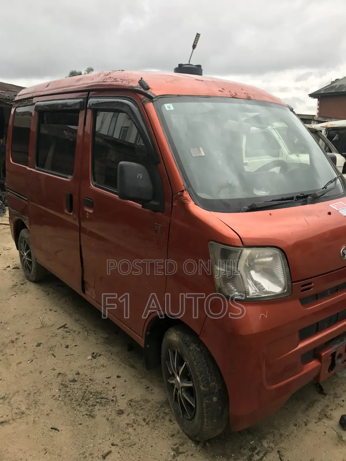 Daihatsu Hijet 2017 Orange