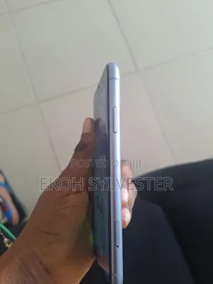Apple iPhone 11 64 GB Purple