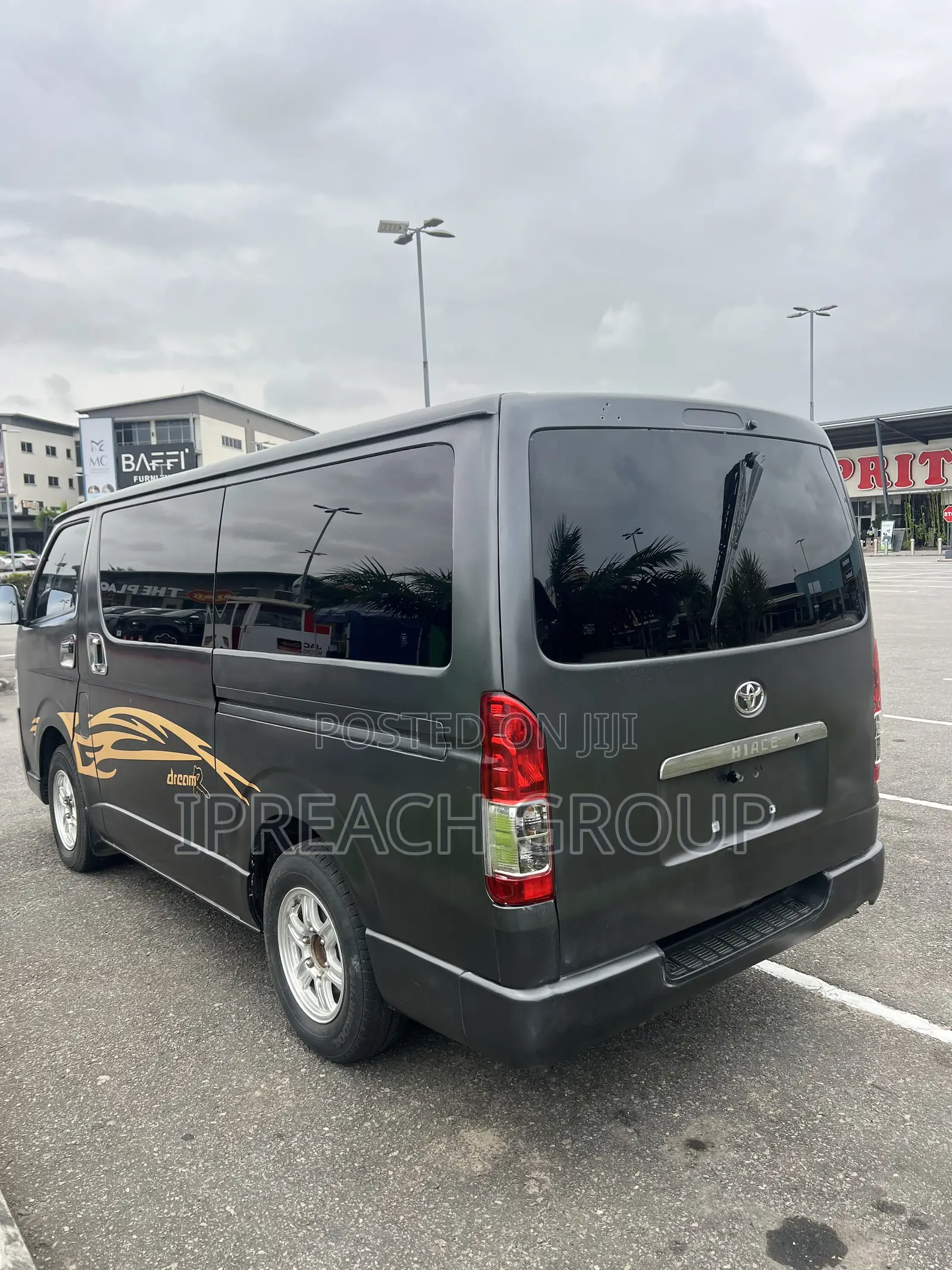 Toyota HiAce 2013 Grey
