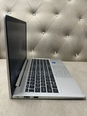 Laptop HP ProBook 440 G10 8GB Intel Core i5 SSD 256GB
