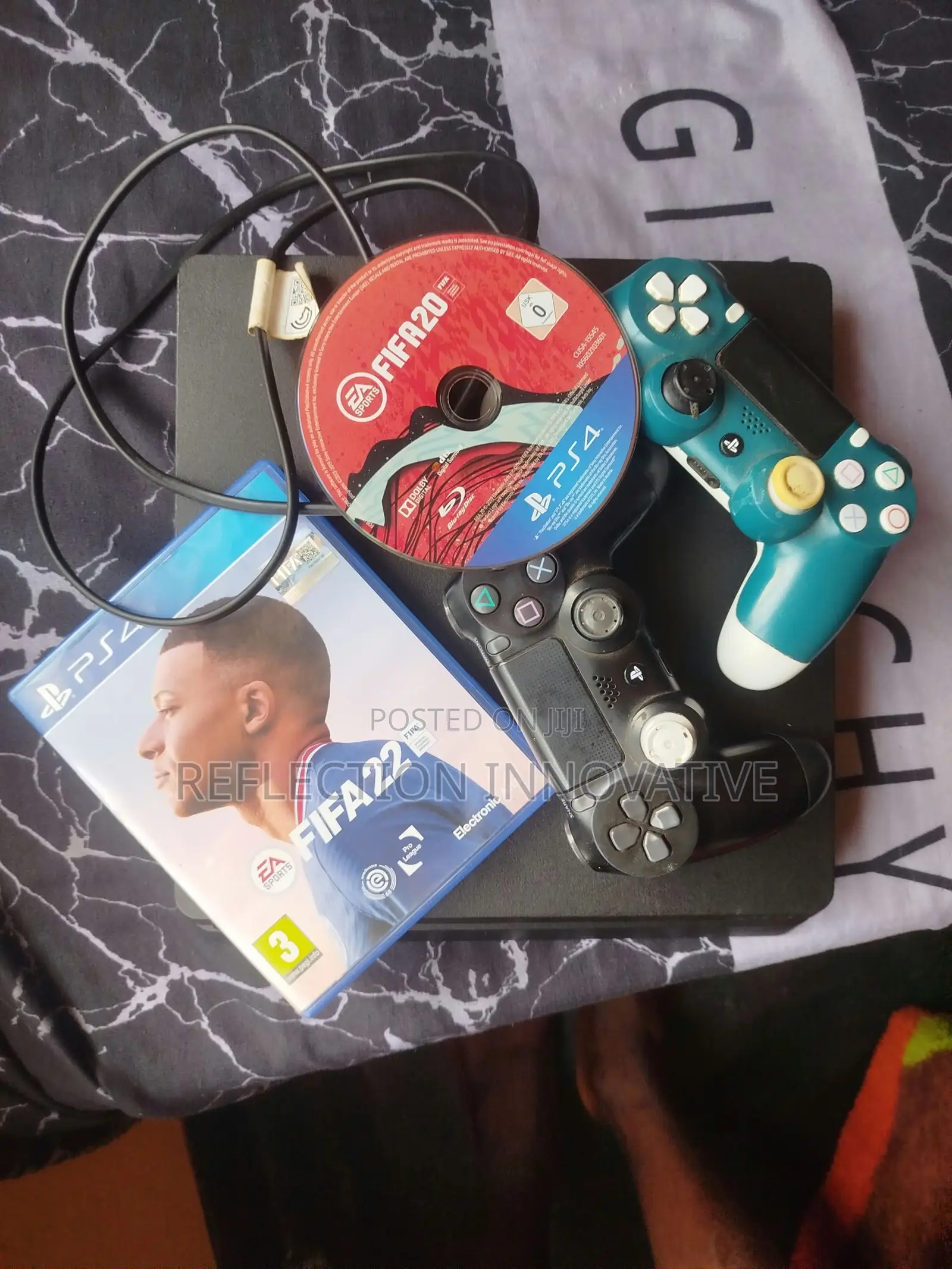 Play Station 4