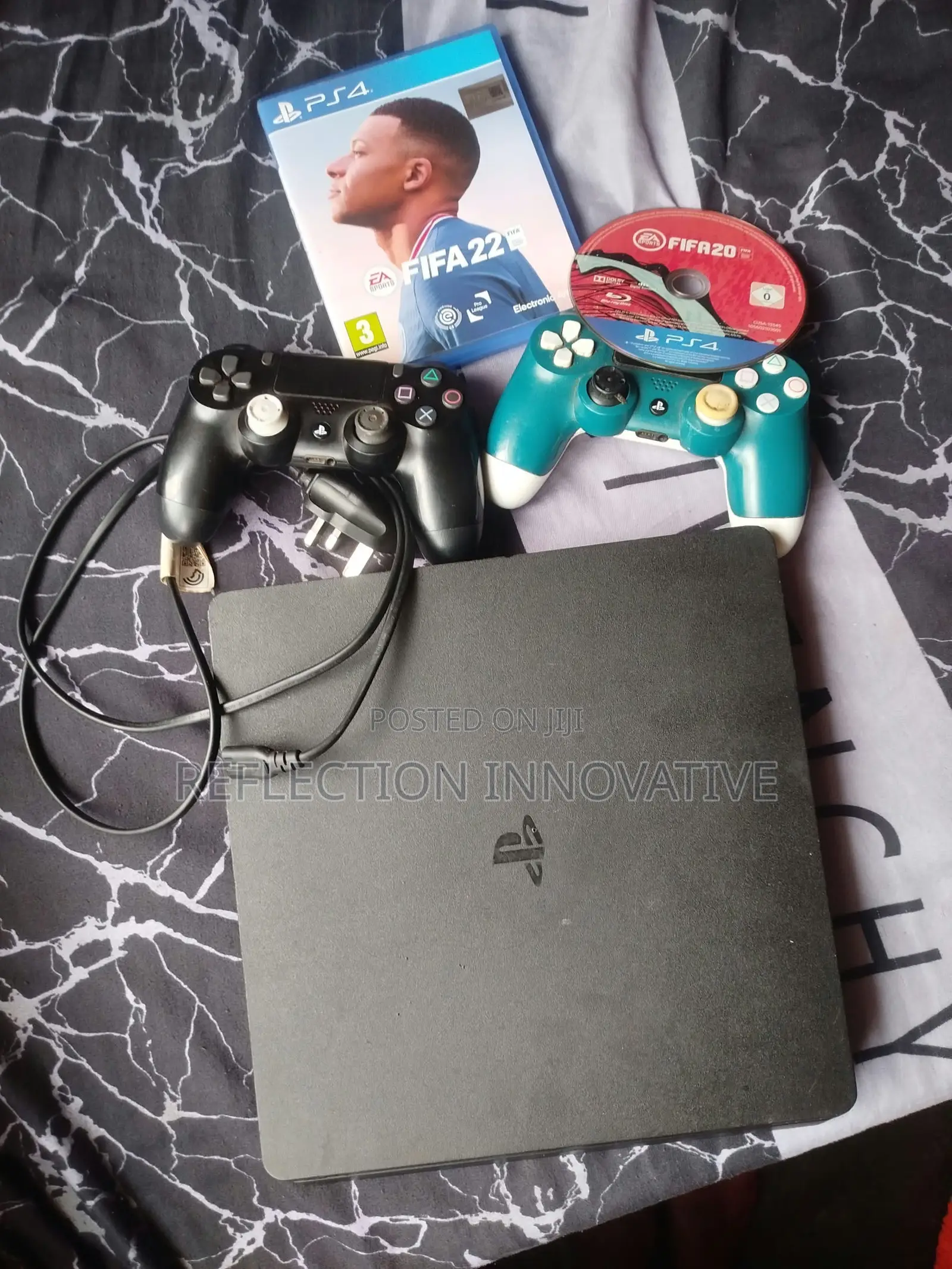 Play Station 4