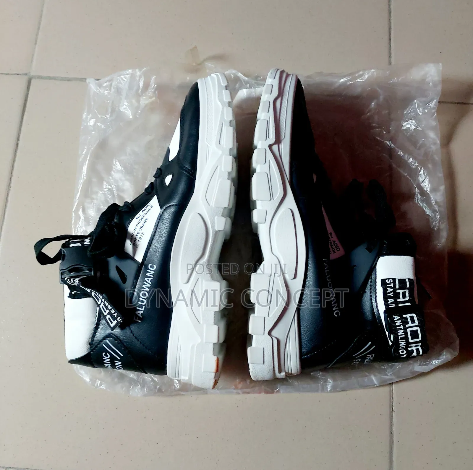 Boutique Unisex Sneakers New Fashion Trendy