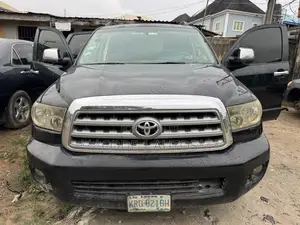 Toyota Sequoia Limited 4dr SUV (5.7L 8cyl 6A) 2010 Black
