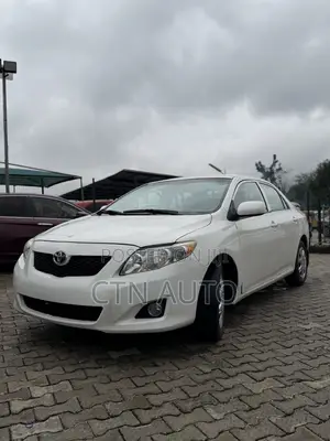 Toyota Corolla LE 4dr Sedan (1.8L 4cyl 4A) 2010 White