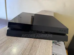 Sony PlayStation 4