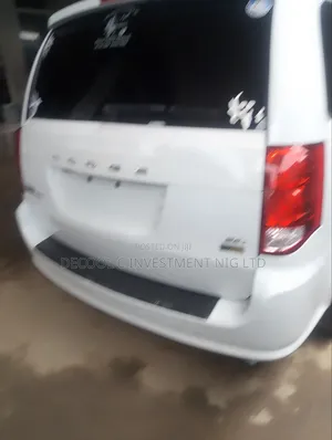 Dodge Grand Caravan 2018 White