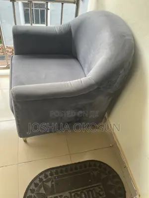 Single Chair