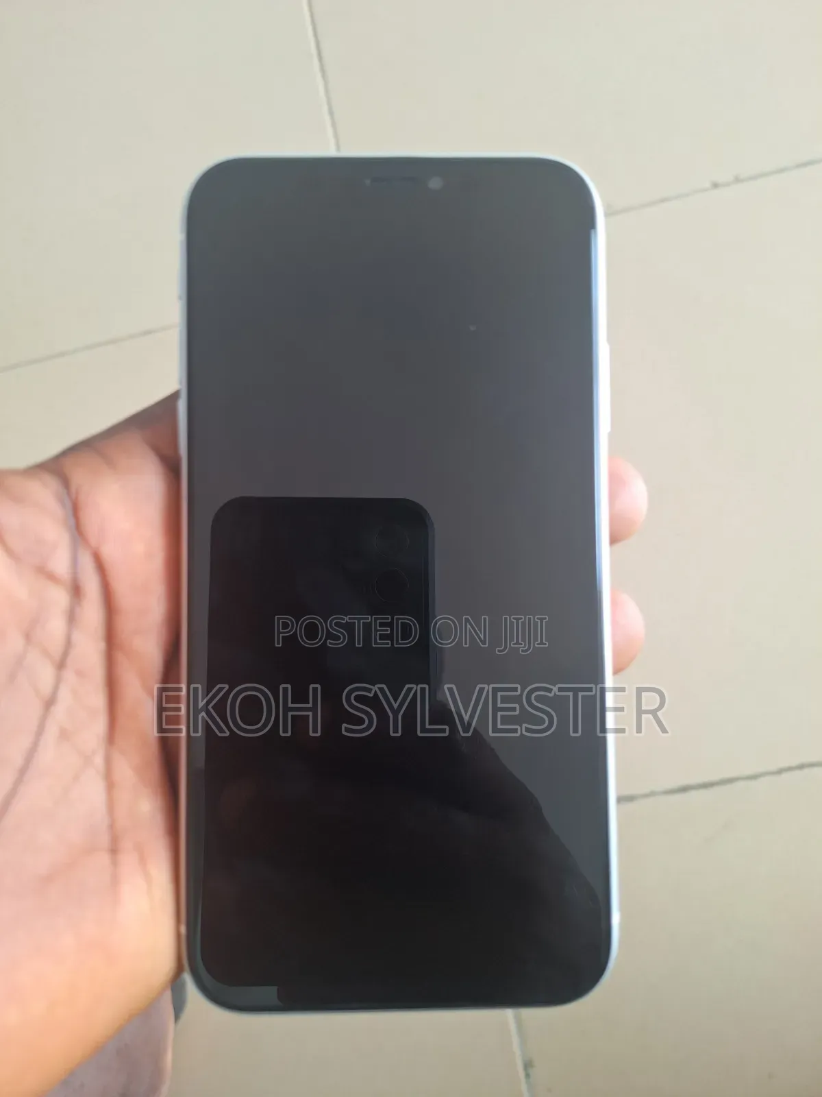 Apple iPhone XR 64 GB White