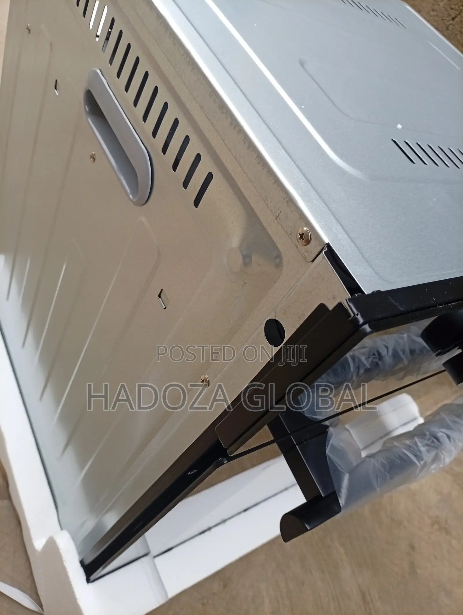 HomeStar Multifunction Kitchen Oven With Adjustable Heat Settings,
