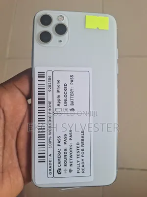 Apple iPhone 11 Pro Max 64 GB White