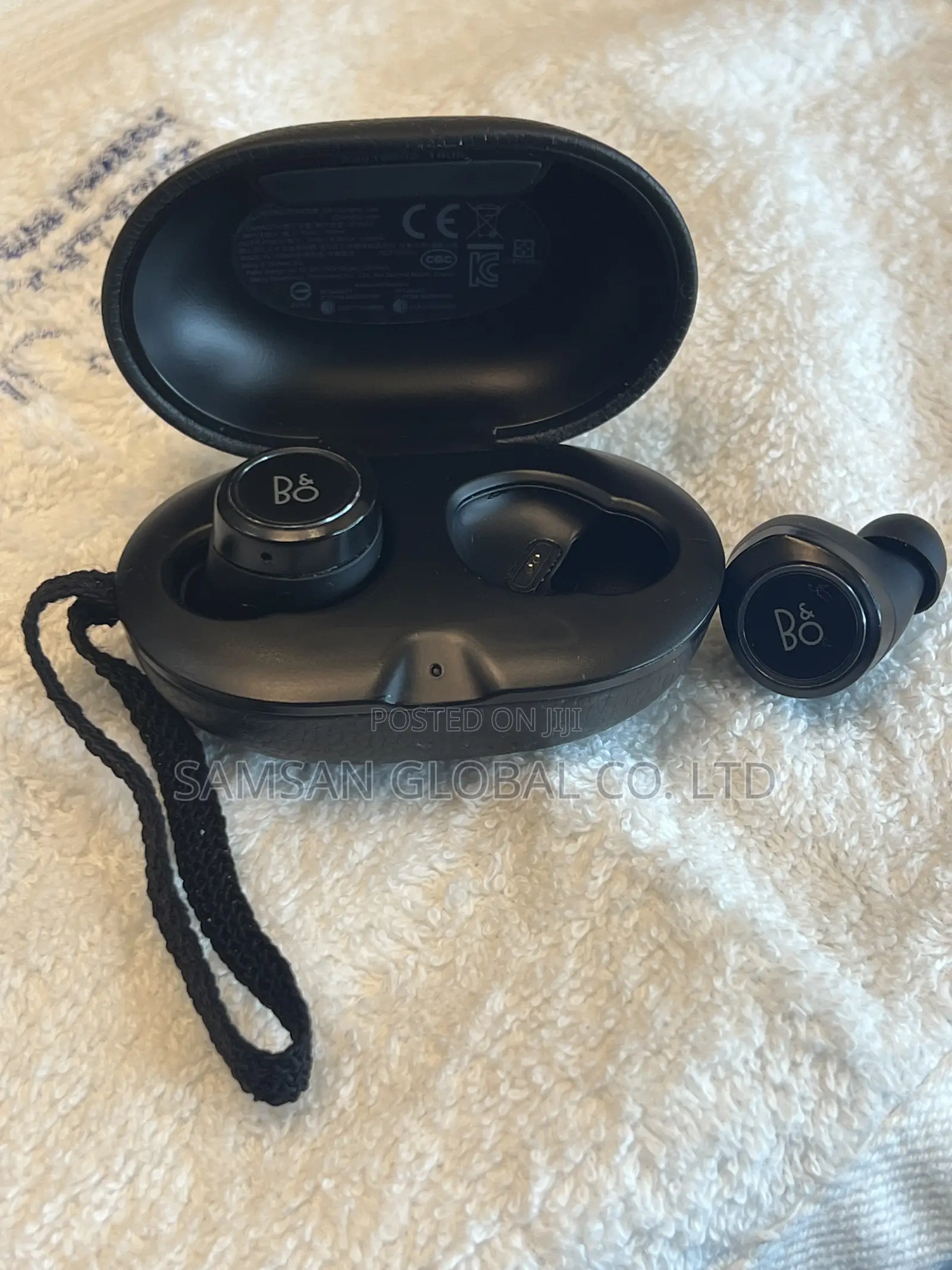 B O Beoplay E8 Earbud