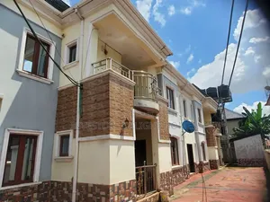 2bdrm Block of Flats in Oshimili South for sale