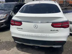 Mercedes-Benz GLE-Class AMG GLE 43 4MATIC 2017 White