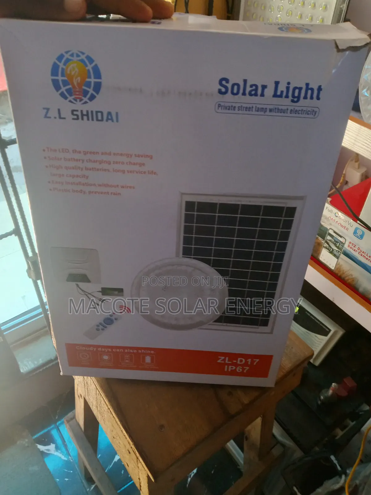 ZL Solar Ceiling Light