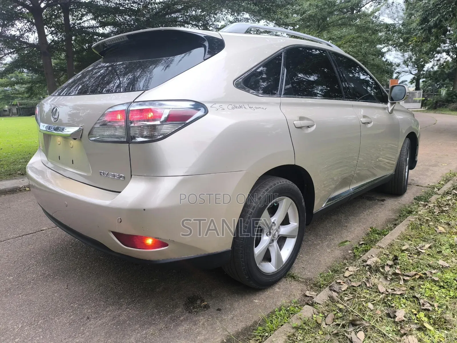 Lexus RX 2012 Gold