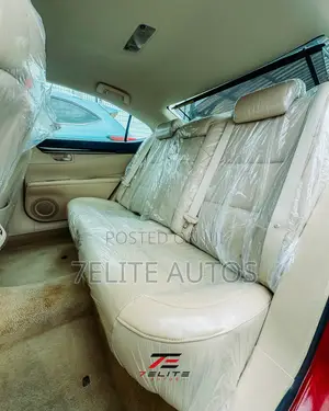 Lexus ES 2014 Red