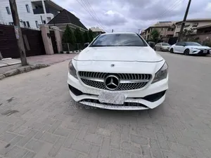 Mercedes-Benz GLA 250 2017 White