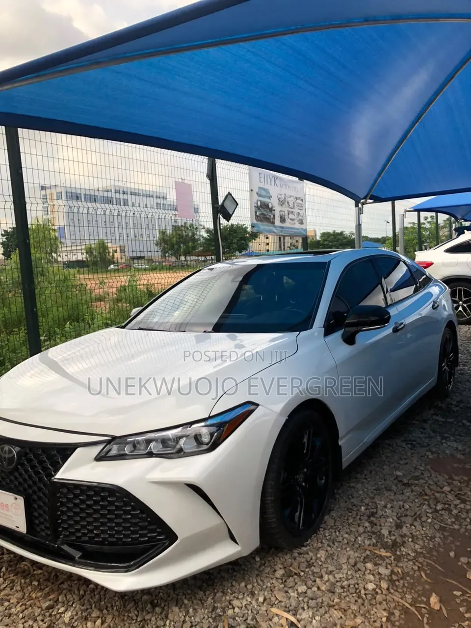 Toyota Avalon 2021 White