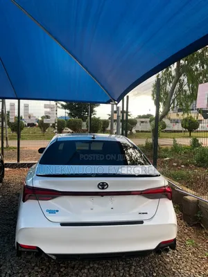 Toyota Avalon 2021 White