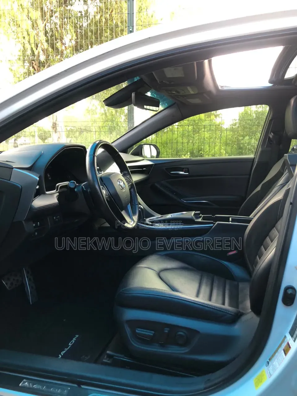 Toyota Avalon 2021 White