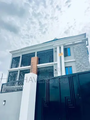 -Bedroom Apartment in Liberty Road, Ibadan