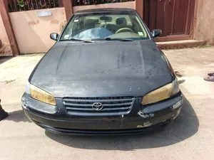 Toyota Camry Automatic 1999 Black