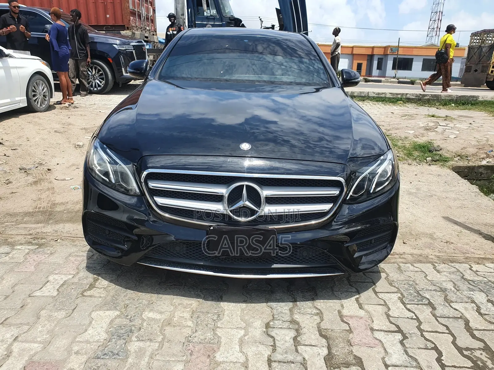 Mercedes-Benz E300 2017 Black
