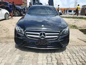 Mercedes-Benz E300 2017 Black