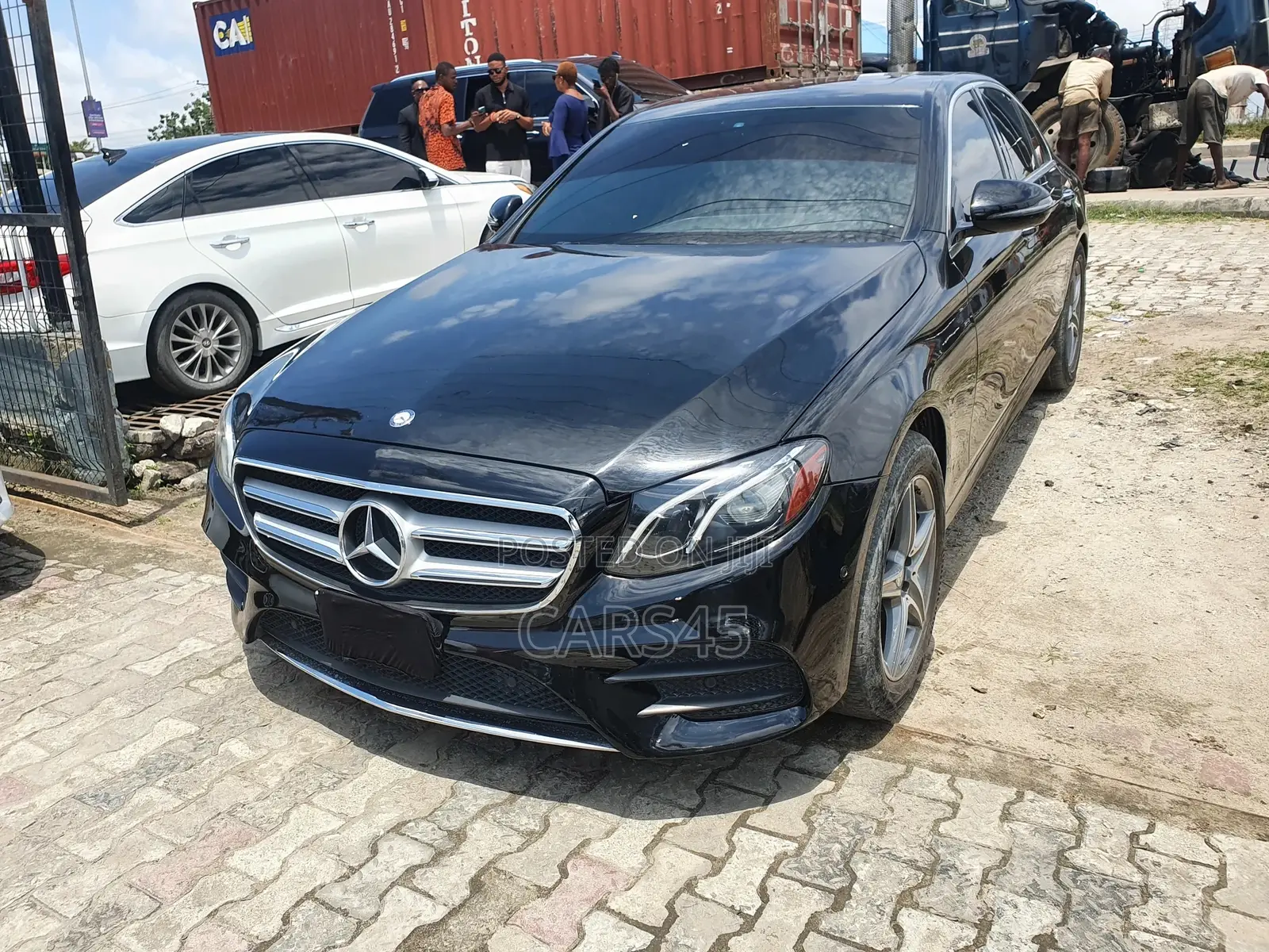 Mercedes-Benz E300 2017 Black