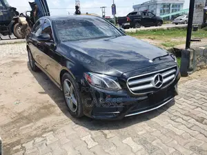 Mercedes-Benz E300 2017 Black