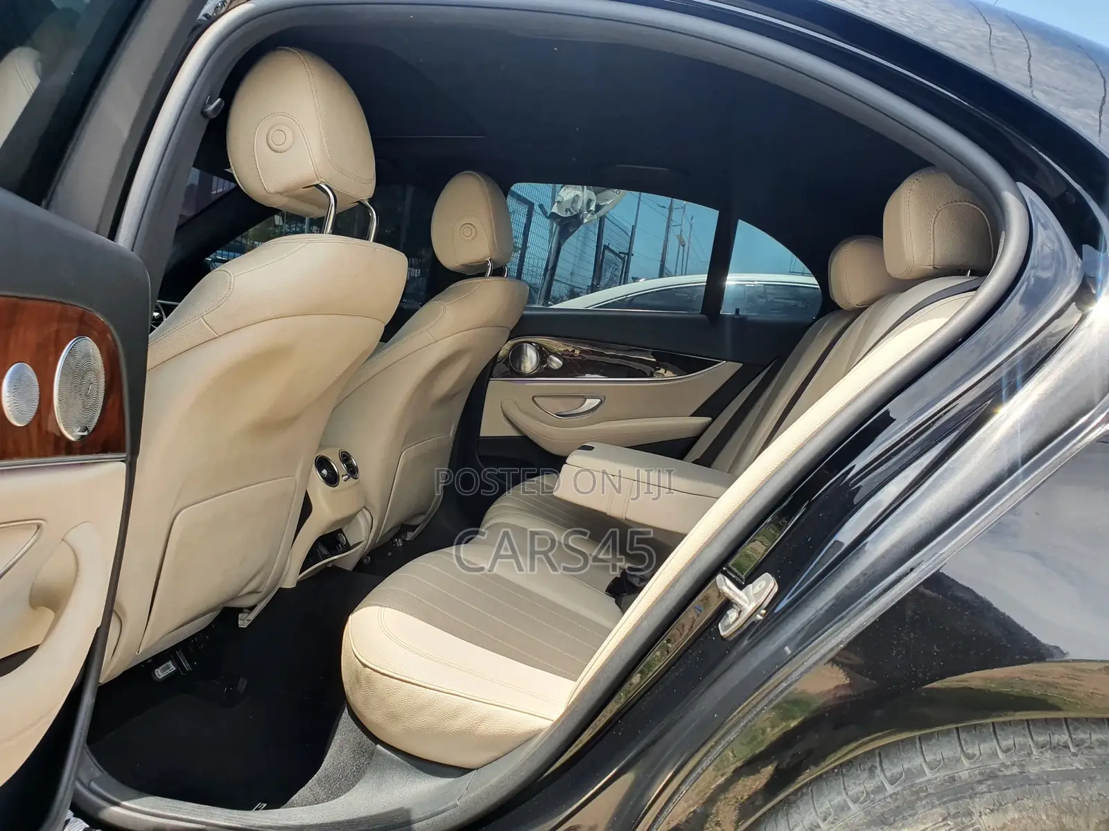Mercedes-Benz E300 2017 Black