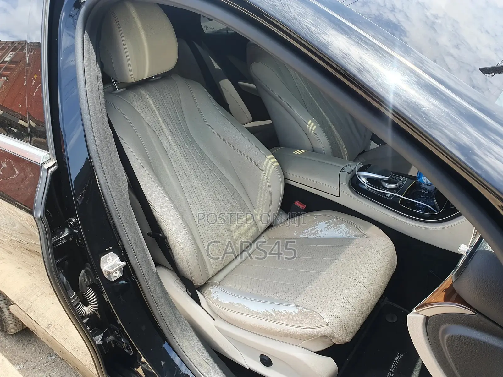Mercedes-Benz E300 2017 Black