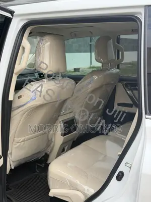 Lexus GX 460 AWD 2023 White