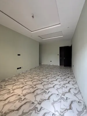 1bdrm Apartment in Lekki Phase 1 for sale
