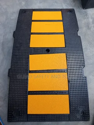 Matt Speed Breaker With Reflective