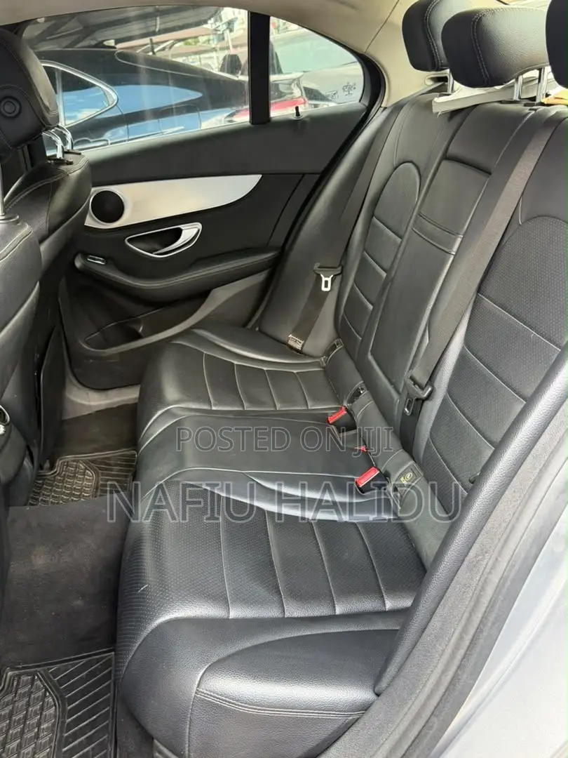 Mercedes-Benz C300 2016 Gray