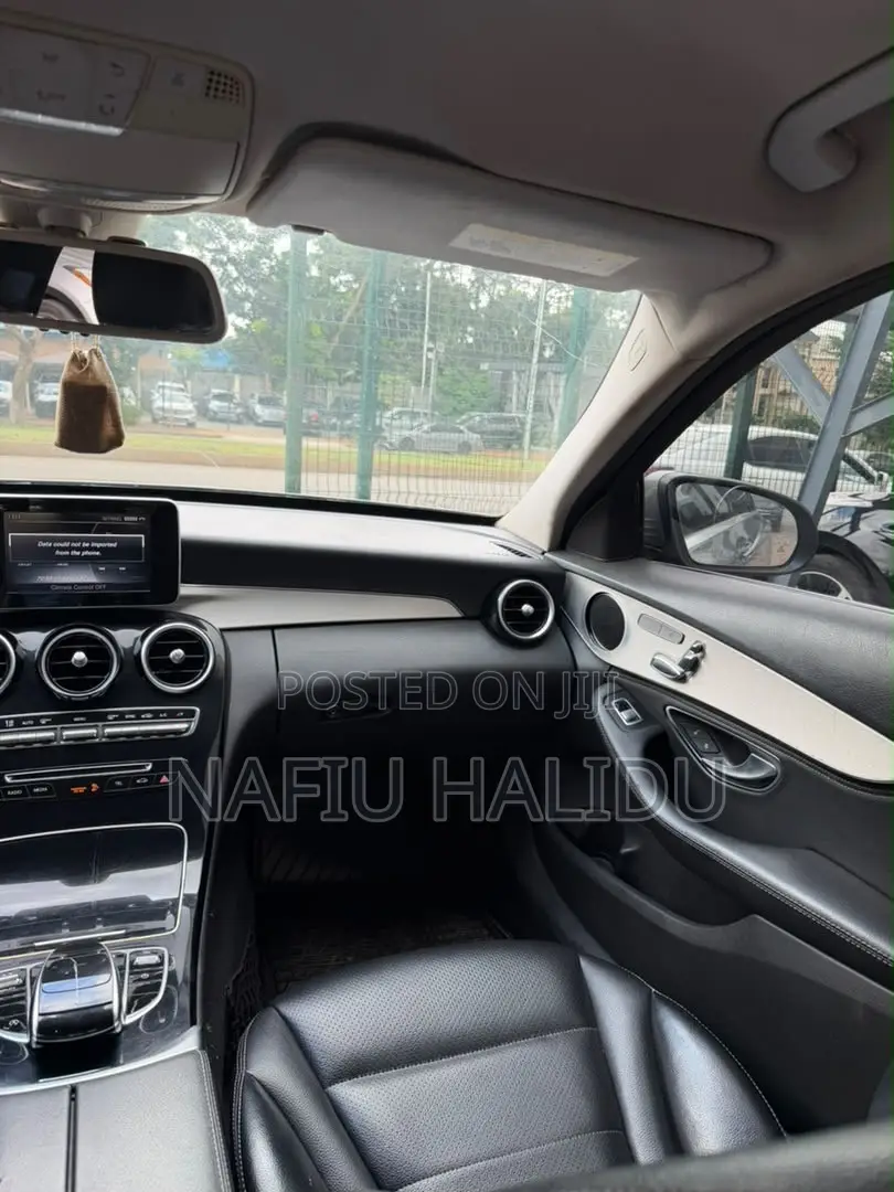 Mercedes-Benz C300 2016 Gray