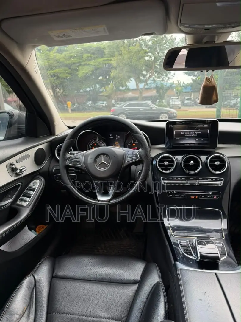 Mercedes-Benz C300 2016 Gray